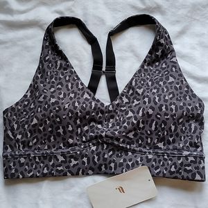 Fabletics Gray Leopard L 10/12 bra NWT